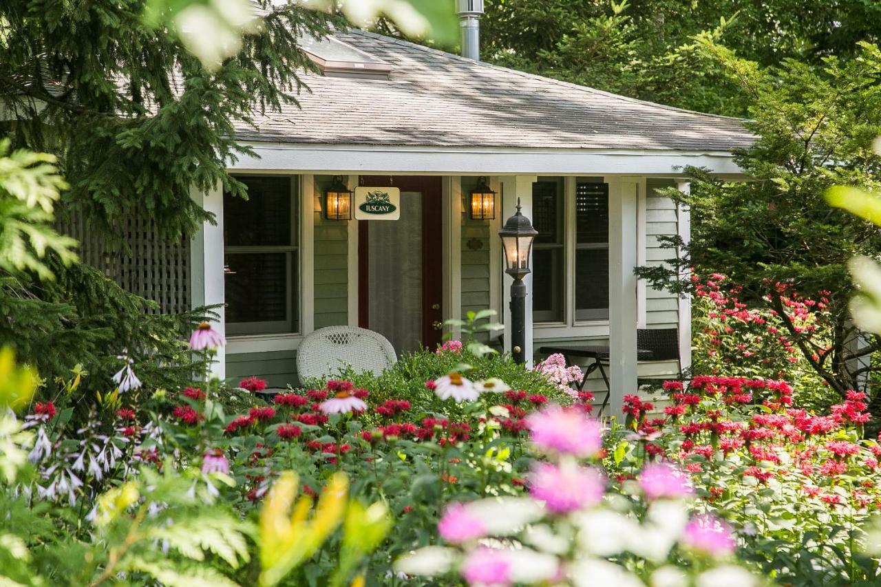 Hidden Garden Cottages & Suites Согатак Экстерьер фото